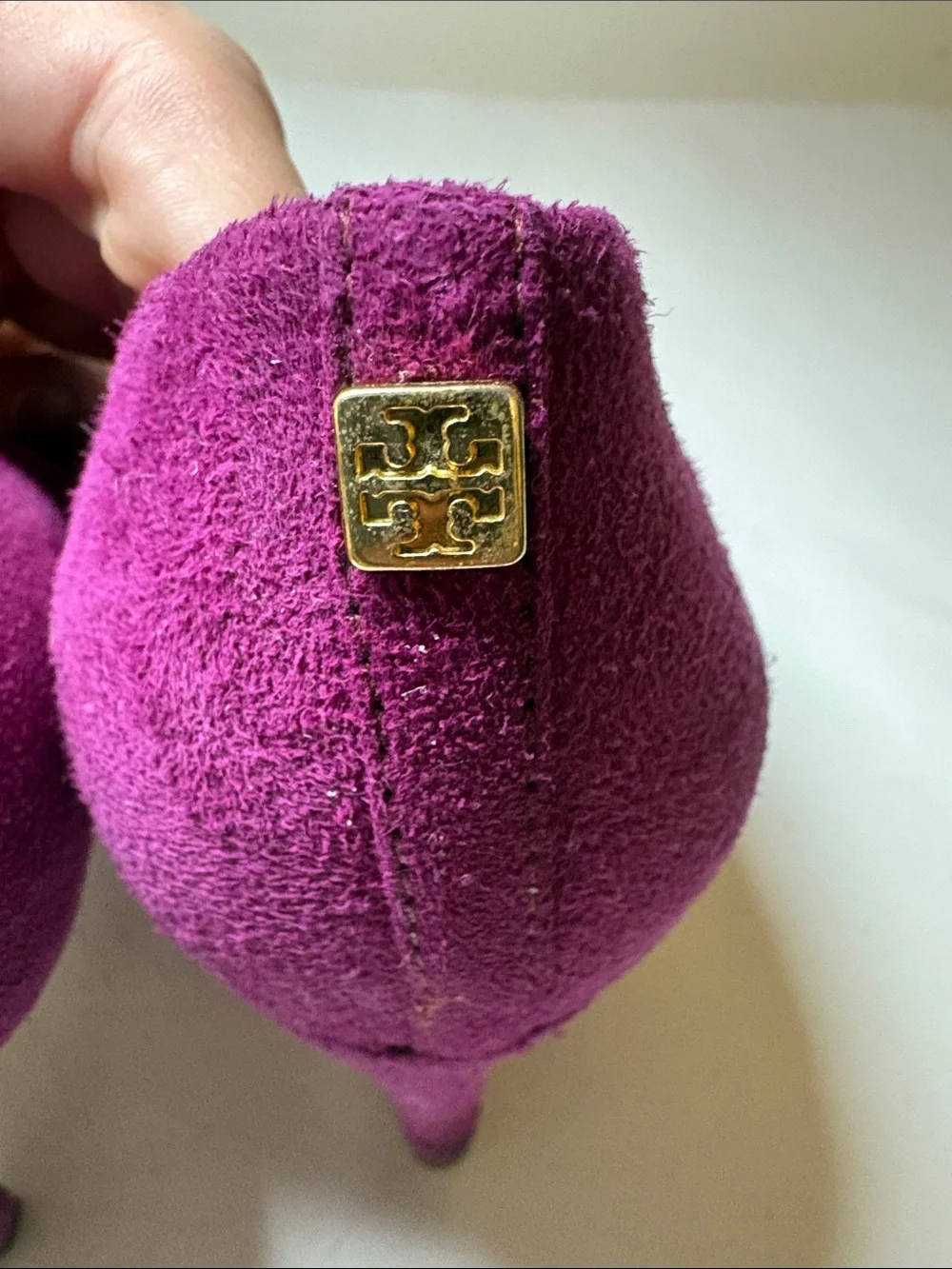 Tory Burch Ivy Pointed Toe Fuschia Suede Heels Size 8